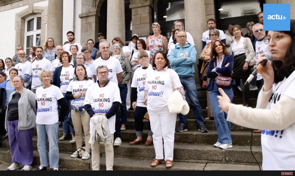 Capture d'ecran vidéo youtube "Les commerçants manifestent dans le centre de Lannion"