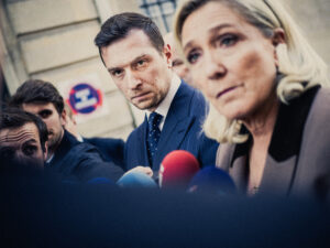 Jordan Bardella president of the Rassemblement National RN and Marine Le Pen president of the Rassemblement National RN group in the National Assembly leave the Hotel de Matignon and answer questions from journalists after a meeting with the French Prime Minister in Paris France on September 17, 2025. (Photo by Bastien Ohier / Hans Lucas via AFP)